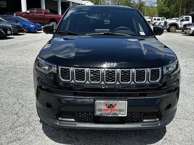 2025 Jeep Compass COMPASS LATITUDE 4X4