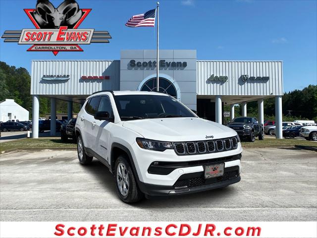 2025 Jeep Compass COMPASS LATITUDE 4X4