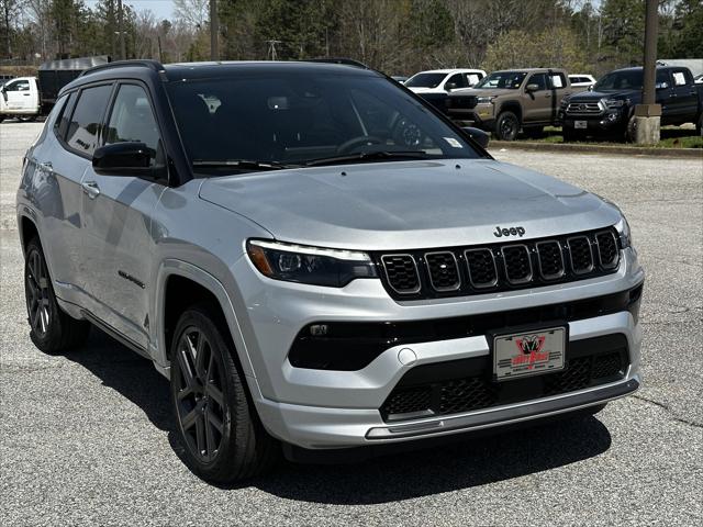 2025 Jeep Compass COMPASS LIMITED 4X4