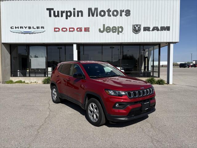 2025 Jeep Compass COMPASS LATITUDE 4X4