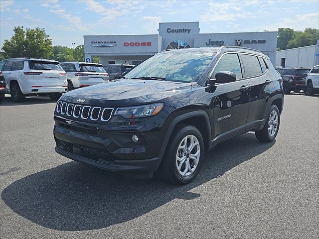 2025 Jeep Compass COMPASS LATITUDE 4X4