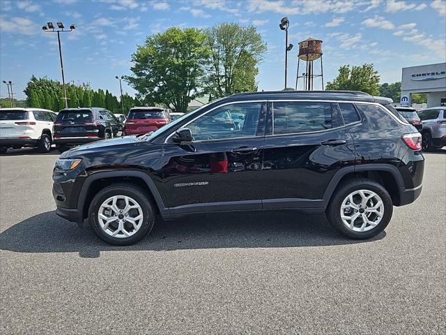 2025 Jeep Compass COMPASS LATITUDE 4X4