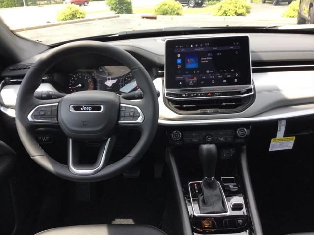2025 Jeep Compass COMPASS LIMITED 4X4