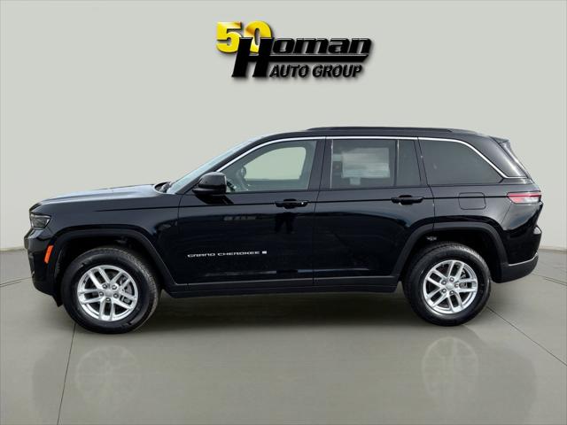 2025 Jeep Grand Cherokee GRAND CHEROKEE LAREDO X 4X4