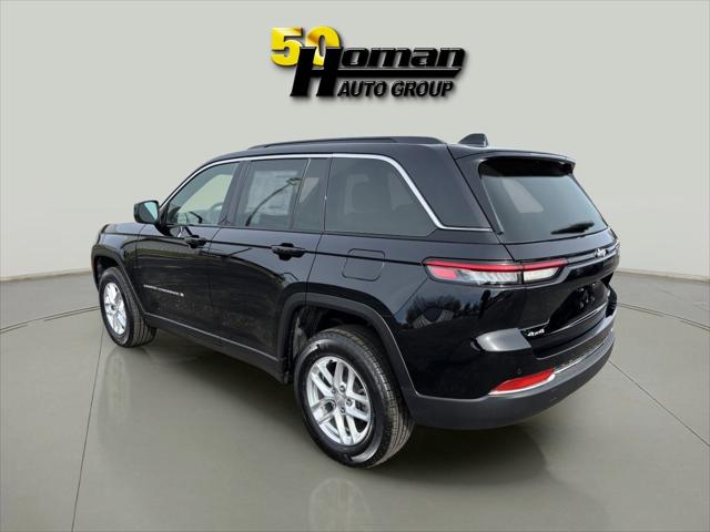 2025 Jeep Grand Cherokee GRAND CHEROKEE LAREDO X 4X4