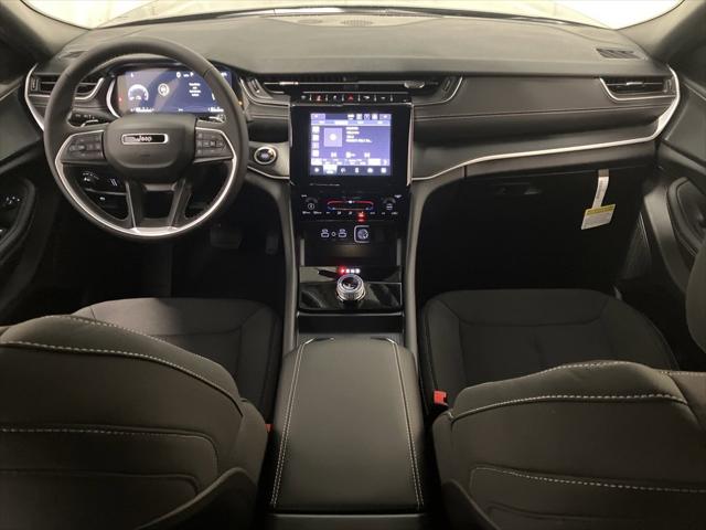 2025 Jeep Grand Cherokee GRAND CHEROKEE L LAREDO X 4X4