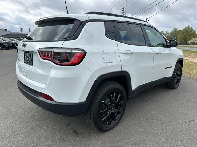 2025 Jeep Compass COMPASS LATITUDE 4X4