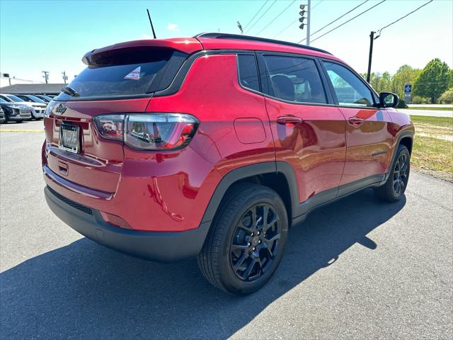 2025 Jeep Compass COMPASS LATITUDE 4X4