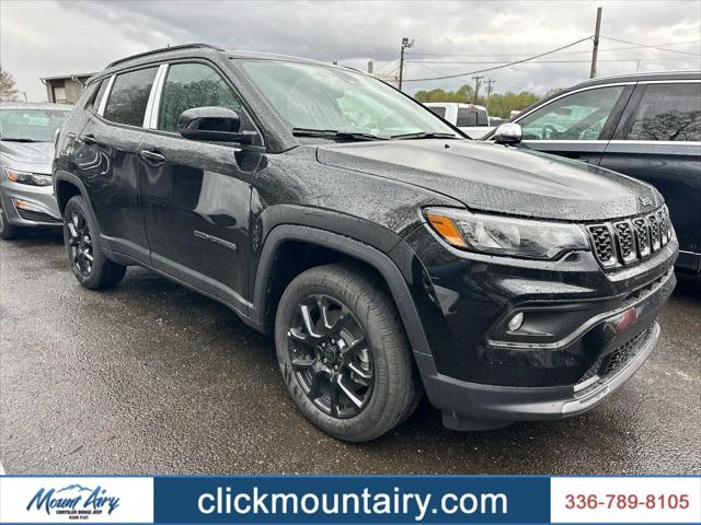 2025 Jeep Compass COMPASS LATITUDE 4X4