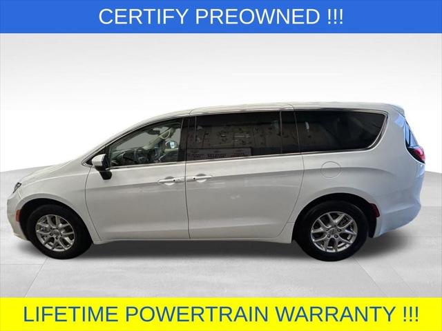 2023 Chrysler Pacifica Touring L
