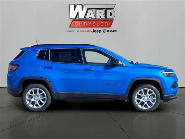 2024 Jeep Compass COMPASS LATITUDE LUX 4X4 2024 Jeep Compass COMPASS LATITUDE LUX 4X4