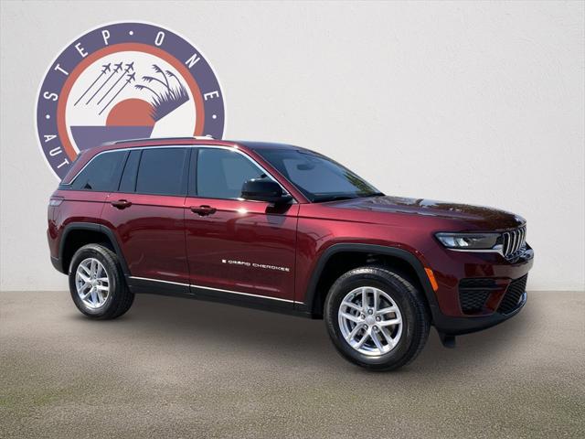 2025 Jeep Grand Cherokee GRAND CHEROKEE LAREDO X 4X2