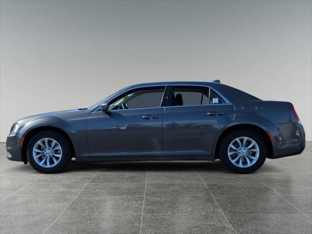 2023 Chrysler 300 Touring
