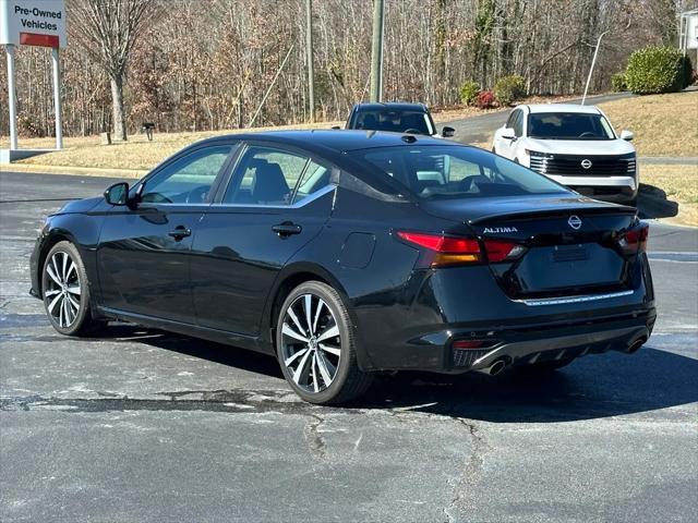 2021 Nissan Altima SR FWD