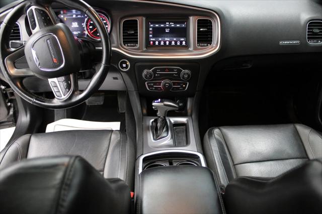 2022 Dodge Charger SXT RWD