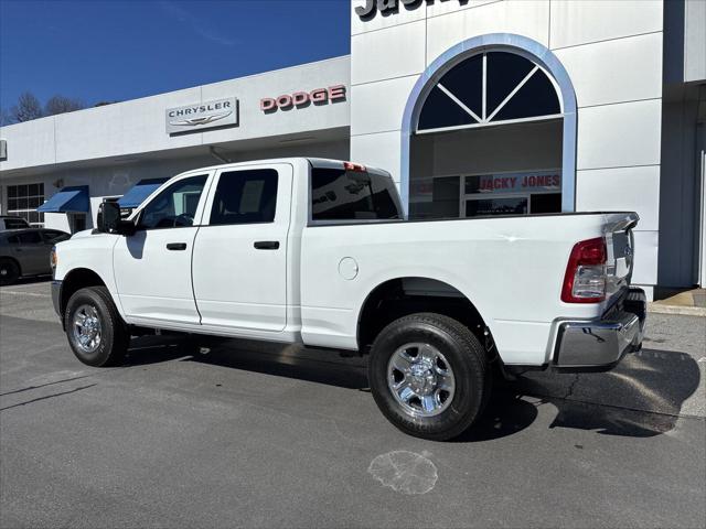 2024 RAM 2500 Tradesman Crew Cab 4x4 64 Box