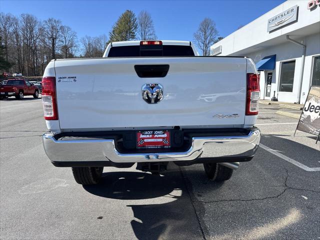 2024 RAM 2500 Tradesman Crew Cab 4x4 64 Box
