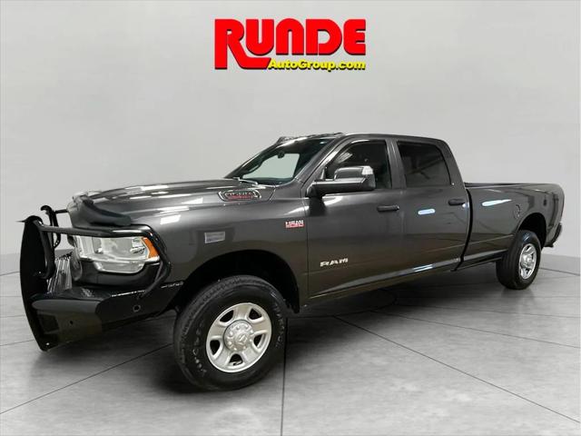 2021 RAM 3500 Tradesman Crew Cab 4x4 8 Box