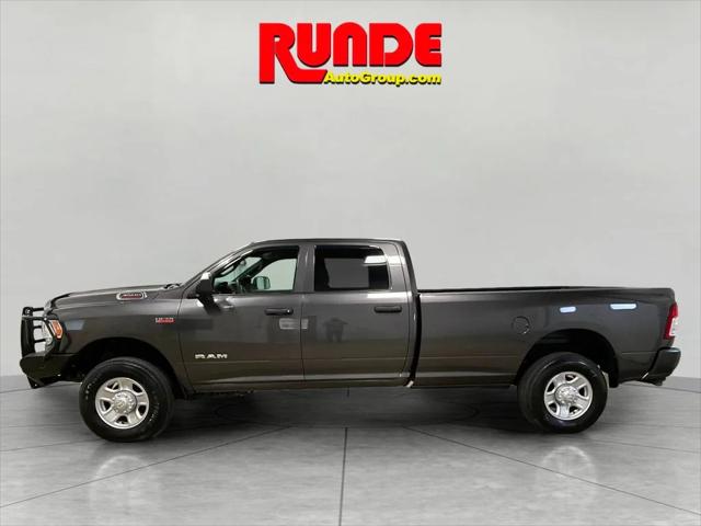 2021 RAM 3500 Tradesman Crew Cab 4x4 8 Box