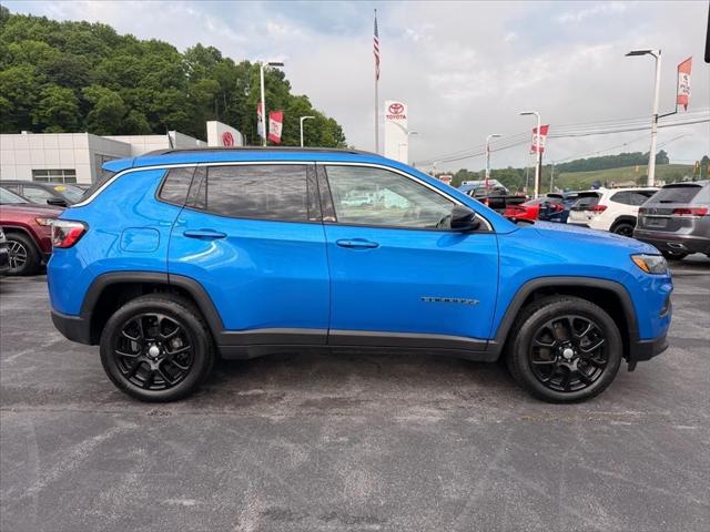 2022 Jeep Compass Latitude Lux 4x4 2022 Jeep Compass Latitude Lux 4x4