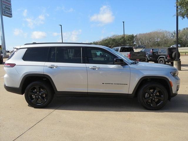 2025 Jeep Grand Cherokee GRAND CHEROKEE L ALTITUDE X 4X4