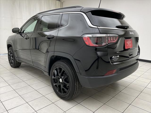 2024 Jeep Compass Latitude Lux FWD