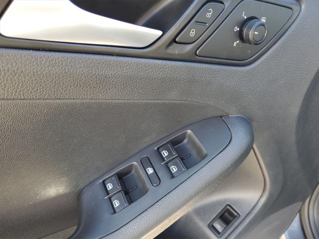 Used 2017 Volkswagen Jetta For Sale in Waterford Twp, MI