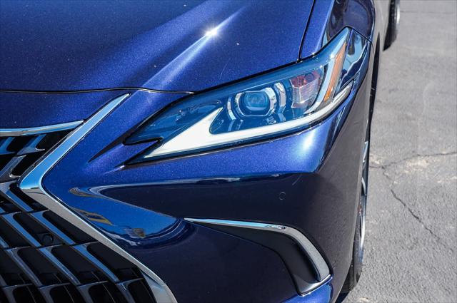 2025 Lexus ES 350 Unknown