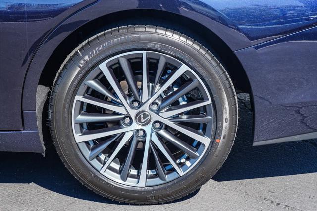 2025 Lexus ES 350 Unknown