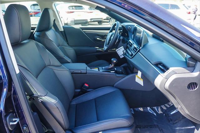 2025 Lexus ES 350 Unknown