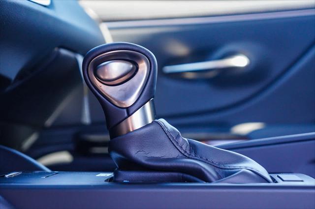 2025 Lexus ES 350 Unknown