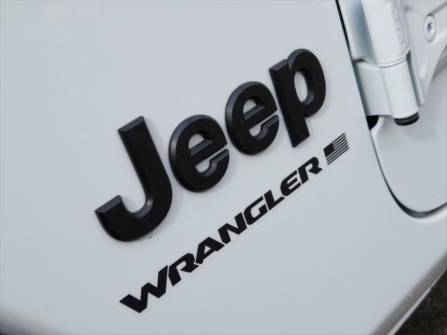 2025 Jeep Wrangler 4-Door Summit 4x4