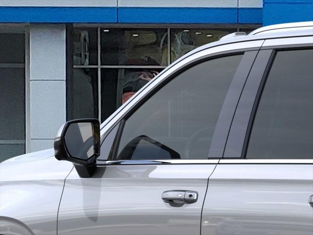 2025 Chevrolet Suburban 4WD Premier