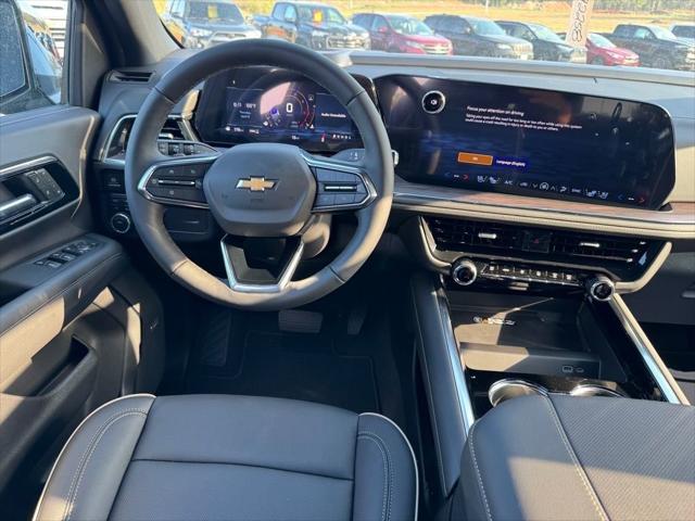 2025 Chevrolet Suburban 4WD Premier