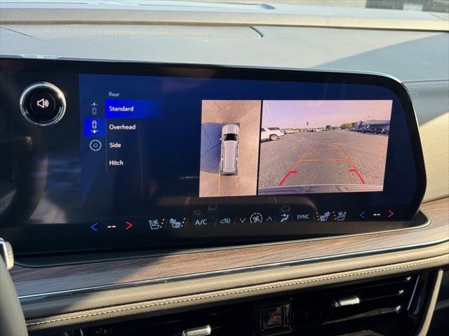 2025 Chevrolet Suburban 4WD Premier
