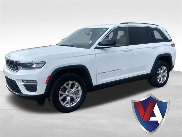 2023 Jeep Grand Cherokee Limited 4x4 for sale in Junction City, KS