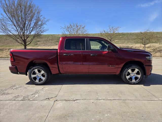 2025 RAM Ram 1500 RAM 1500 TRADESMAN CREW CAB 4X4 57 BOX