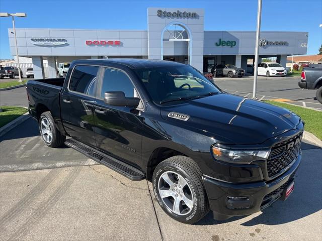 2025 RAM Ram 1500 RAM 1500 TRADESMAN CREW CAB 4X4 57 BOX