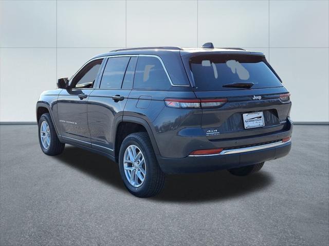 2025 Jeep Grand Cherokee GRAND CHEROKEE LAREDO X 4X4