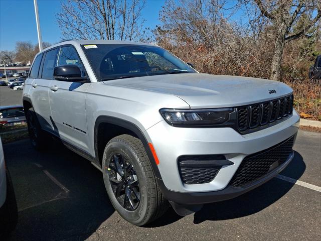 2025 Jeep Grand Cherokee GRAND CHEROKEE ALTITUDE 4X4