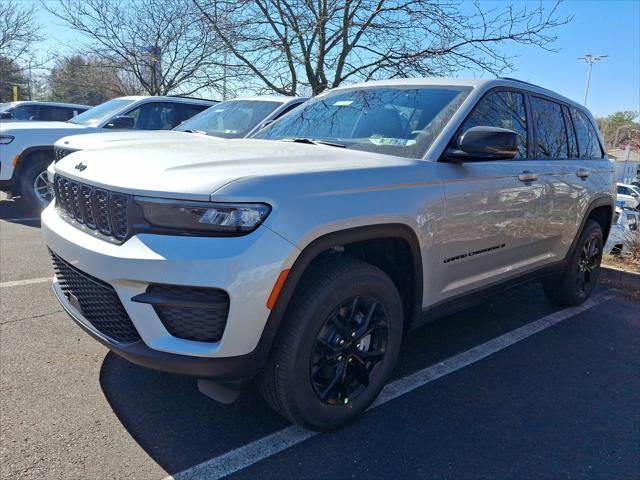 2025 Jeep Grand Cherokee GRAND CHEROKEE ALTITUDE 4X4