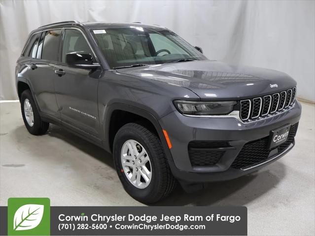 2025 Jeep Grand Cherokee GRAND CHEROKEE LAREDO 4X4