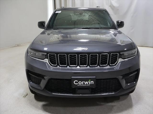 2025 Jeep Grand Cherokee GRAND CHEROKEE LAREDO 4X4