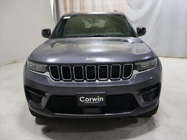 2025 Jeep Grand Cherokee GRAND CHEROKEE LAREDO 4X4