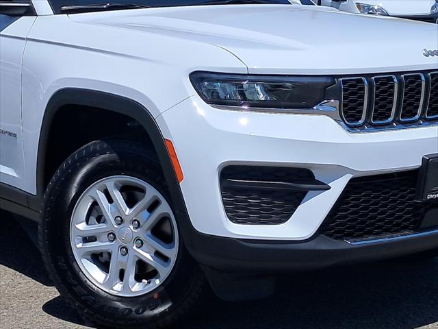 2025 Jeep Grand Cherokee GRAND CHEROKEE LAREDO 4X4