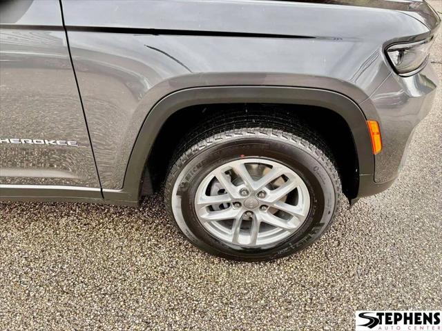 2025 Jeep Grand Cherokee GRAND CHEROKEE LAREDO X 4X4
