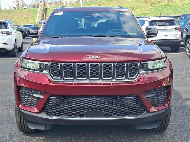 2025 Jeep Grand Cherokee GRAND CHEROKEE LAREDO X 4X4