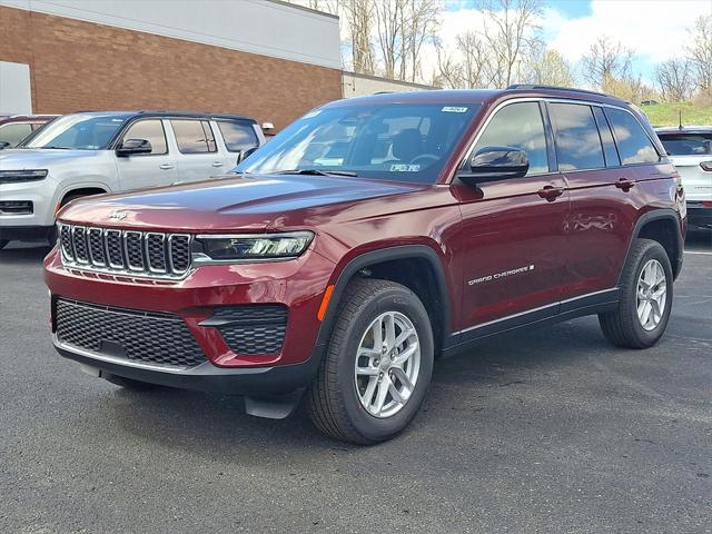 2025 Jeep Grand Cherokee GRAND CHEROKEE LAREDO X 4X4