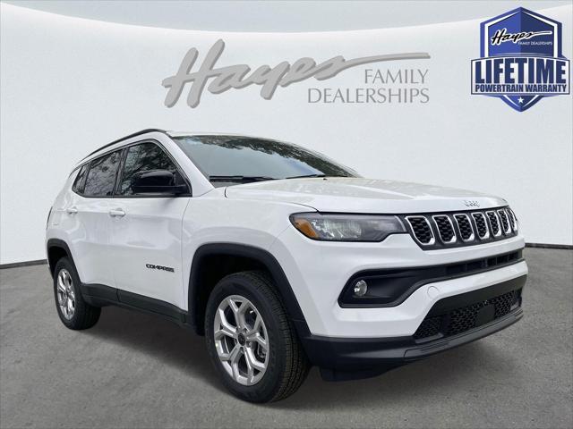 2025 Jeep Compass COMPASS LATITUDE 4X4