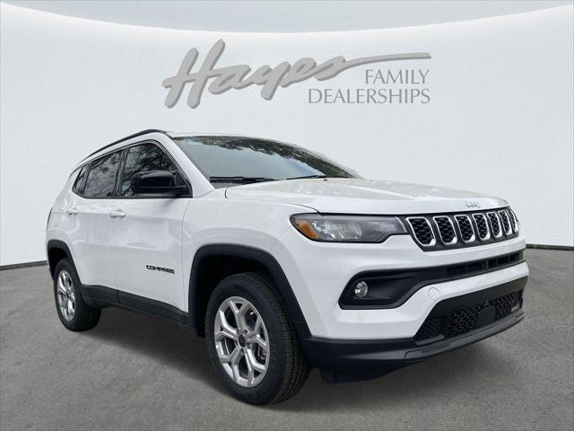 2025 Jeep Compass COMPASS LATITUDE 4X4